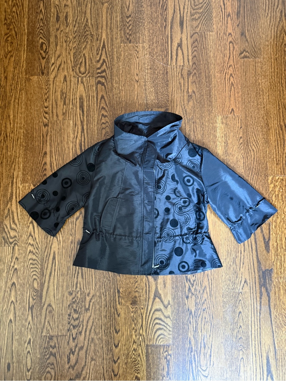 Lindi Black Decorative Circle-Pattern Jacket